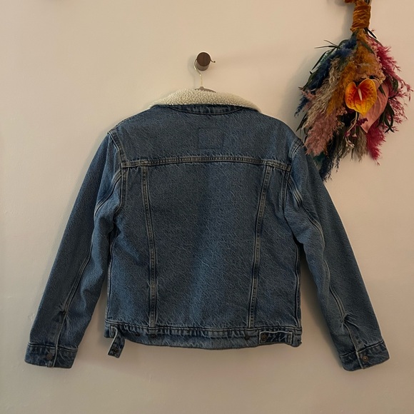 Levi’s Sherpa Denim Jacket - Picture 3 of 3
